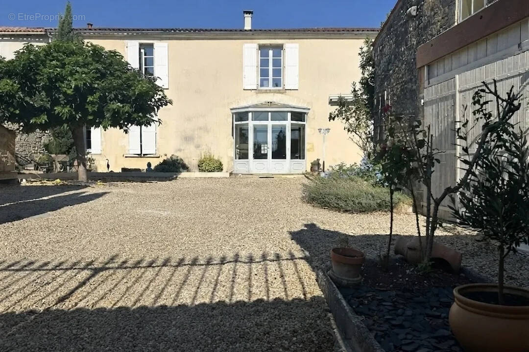 Maison à BIGNAY