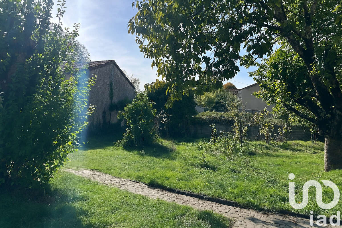 Photo 3 - Maison à MONTBOYER