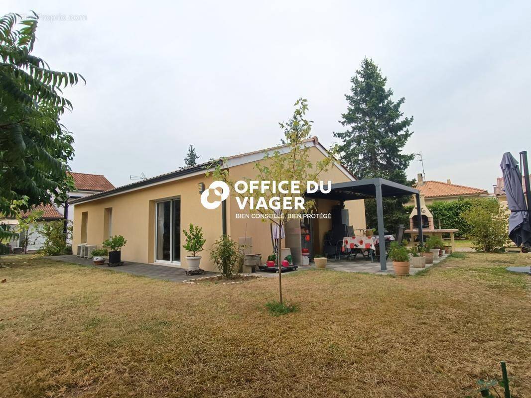 Maison à IZON