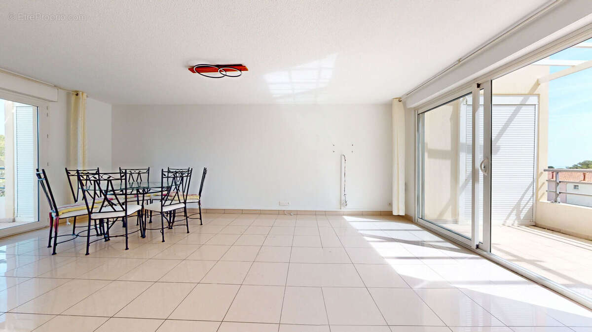 Appartement à FREJUS