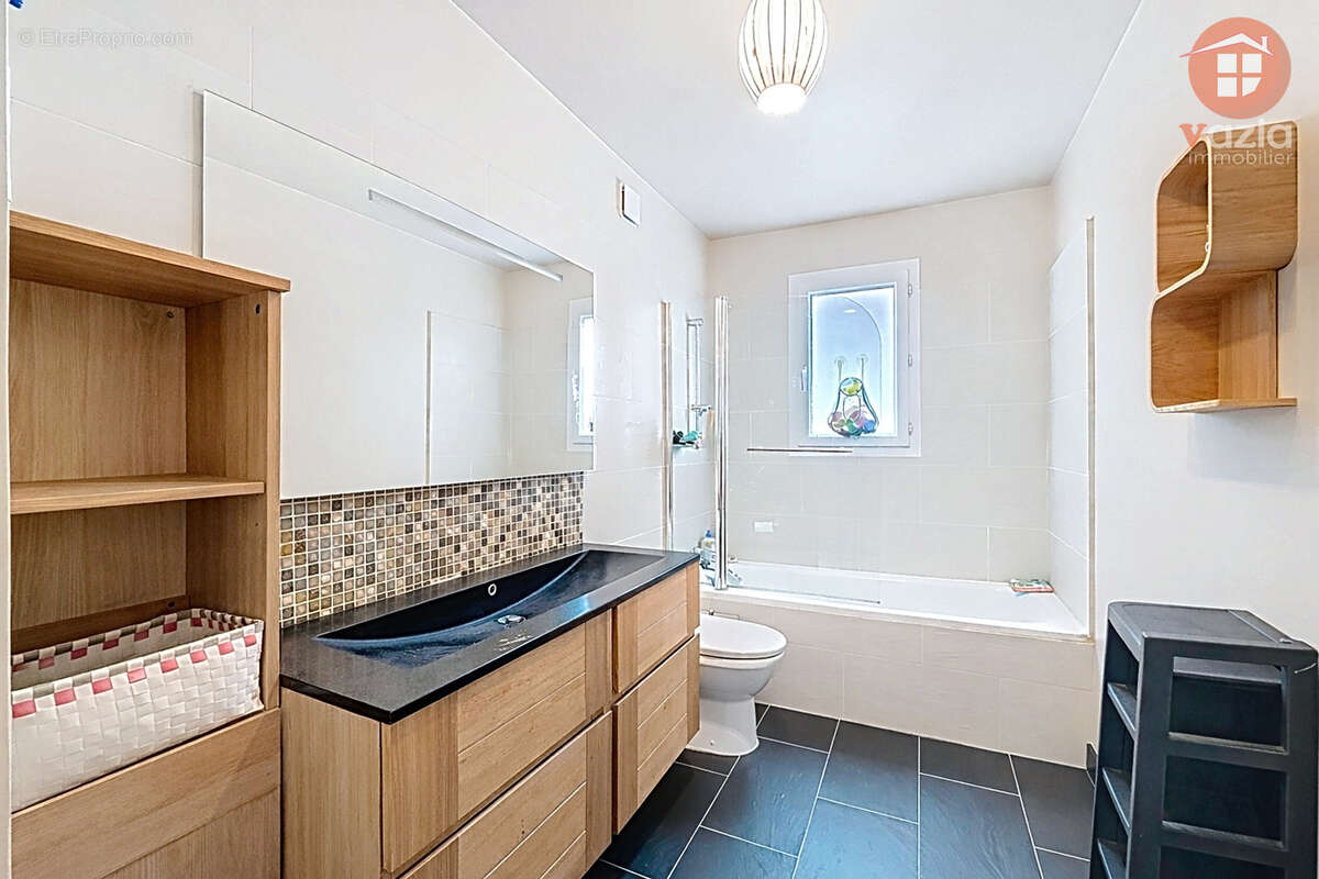 Appartement à SURESNES