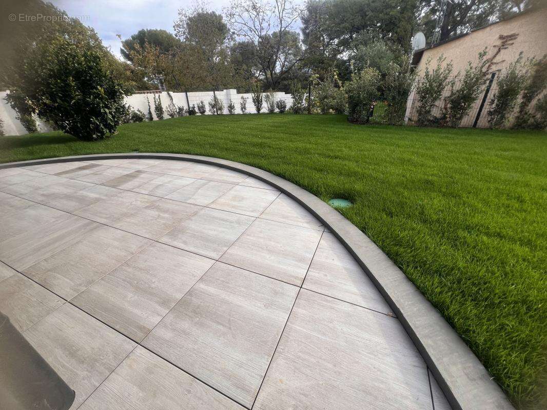 Appartement à VILLENEUVE-LOUBET