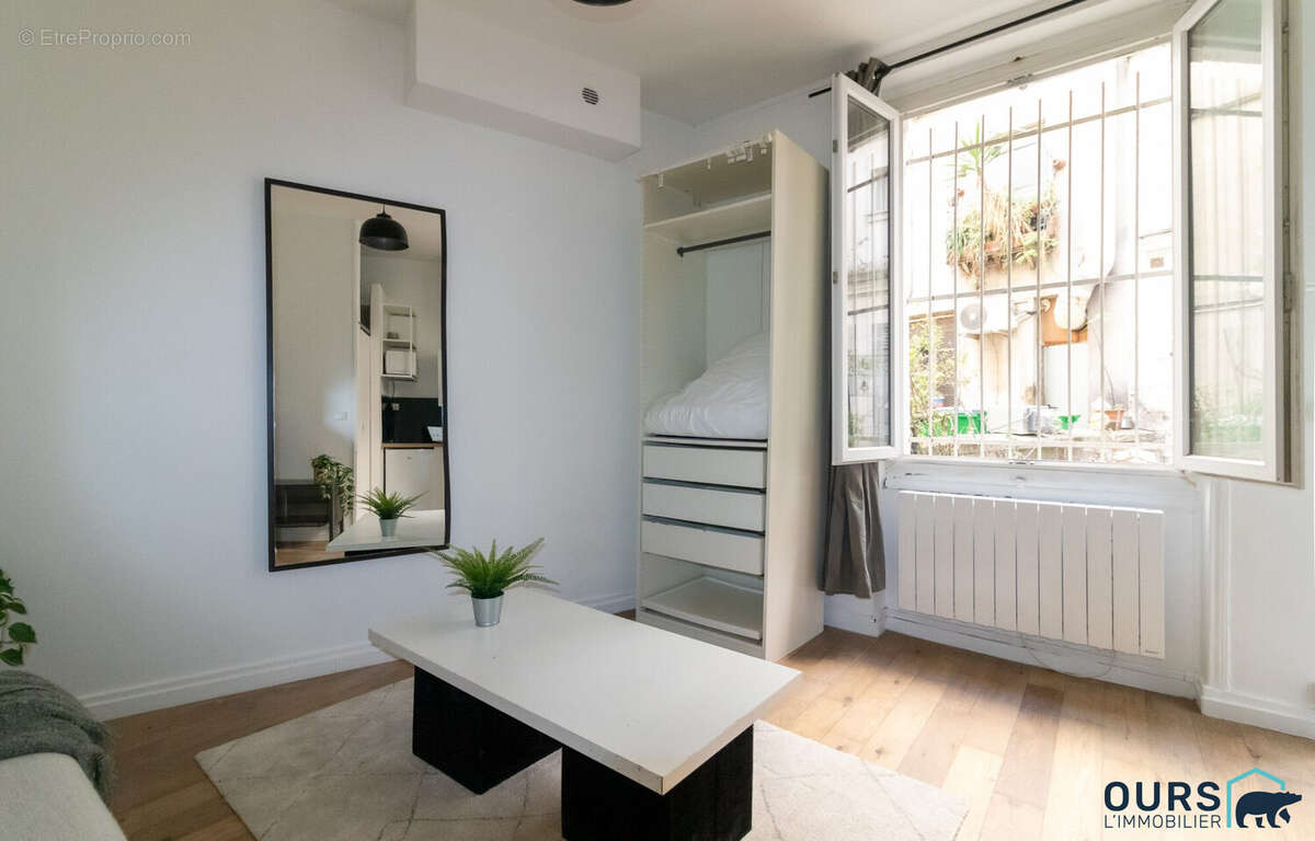 Appartement à PARIS-18E
