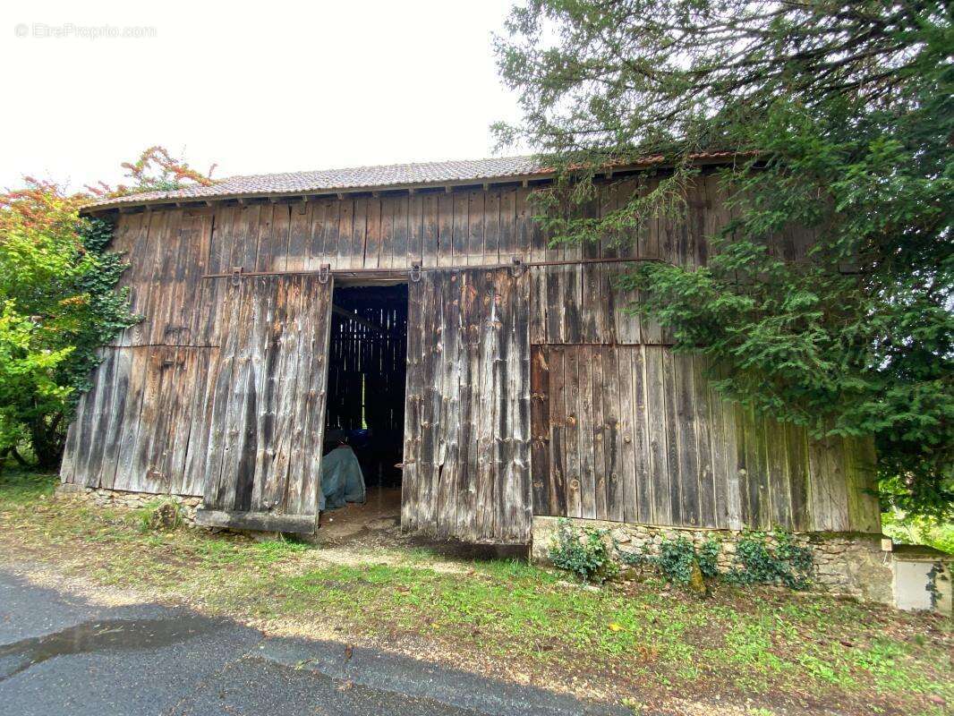 Maison à LE BUISSON-DE-CADOUIN