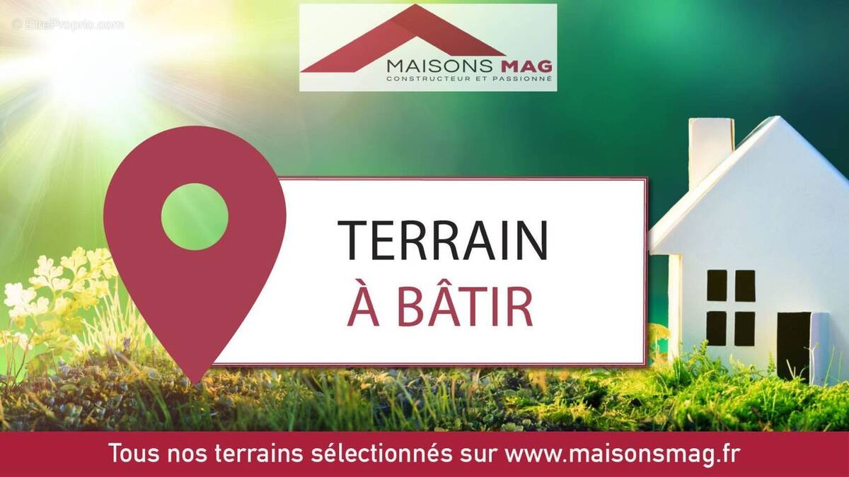 Terrain à SAINT-REMY-EN-ROLLAT