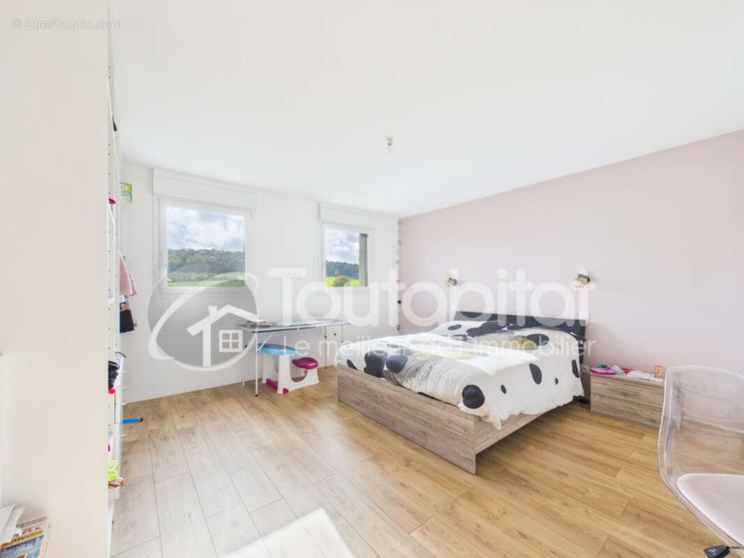 Maison à CHARLEVILLE-MEZIERES