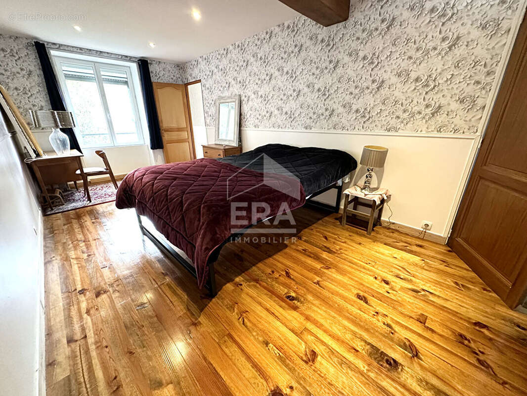 Maison à MORET-SUR-LOING