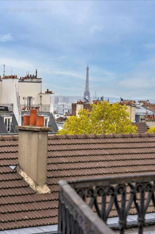 Appartement à PARIS-18E