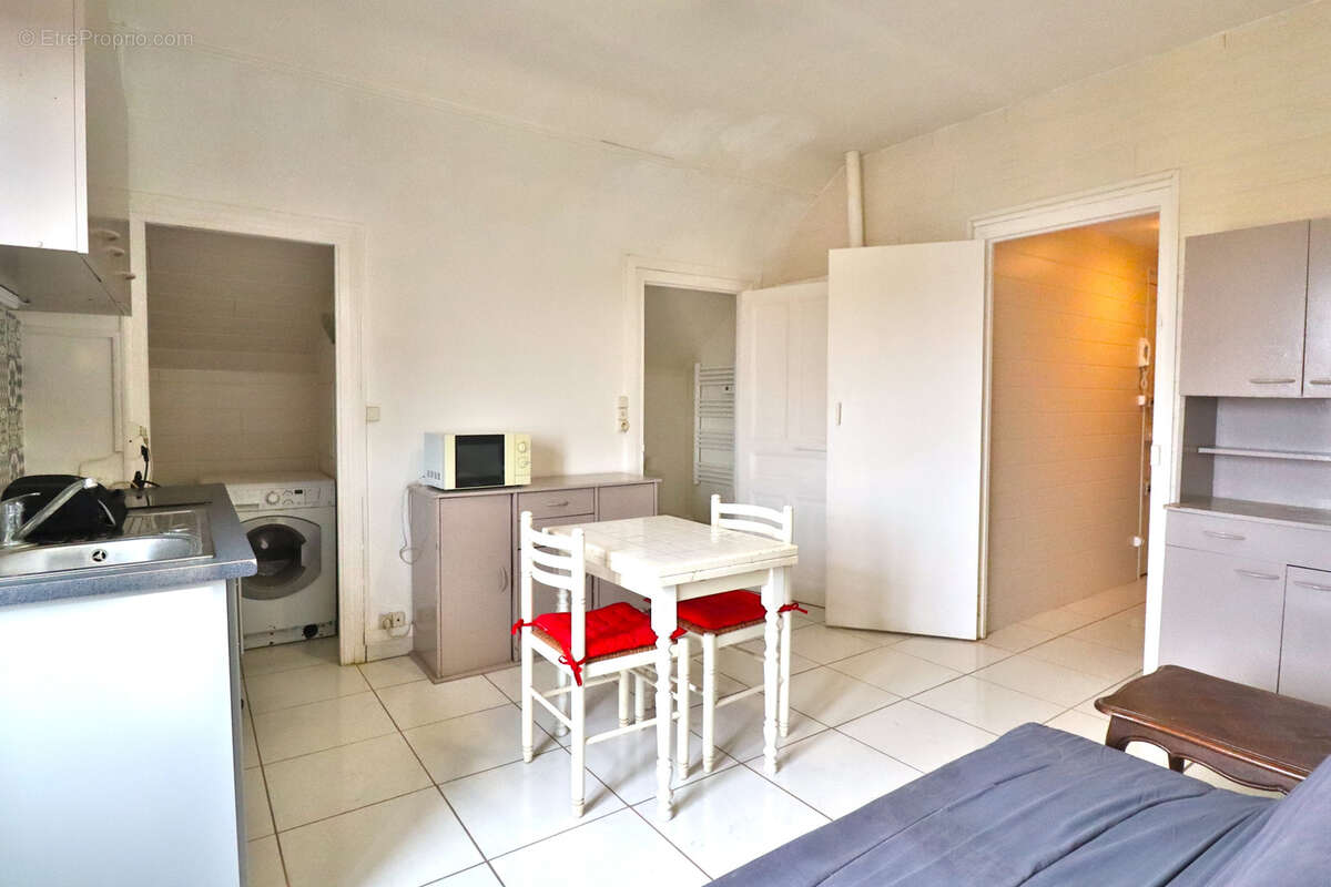 Appartement à SAINTE-SAVINE