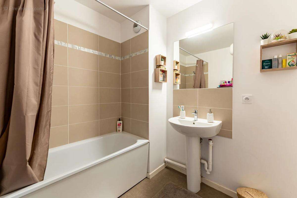 Appartement à BONDY