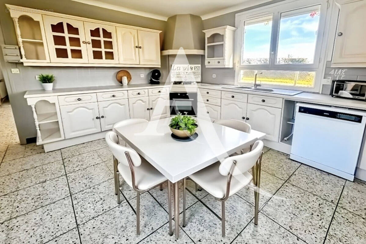 Maison à FORGES-LES-EAUX