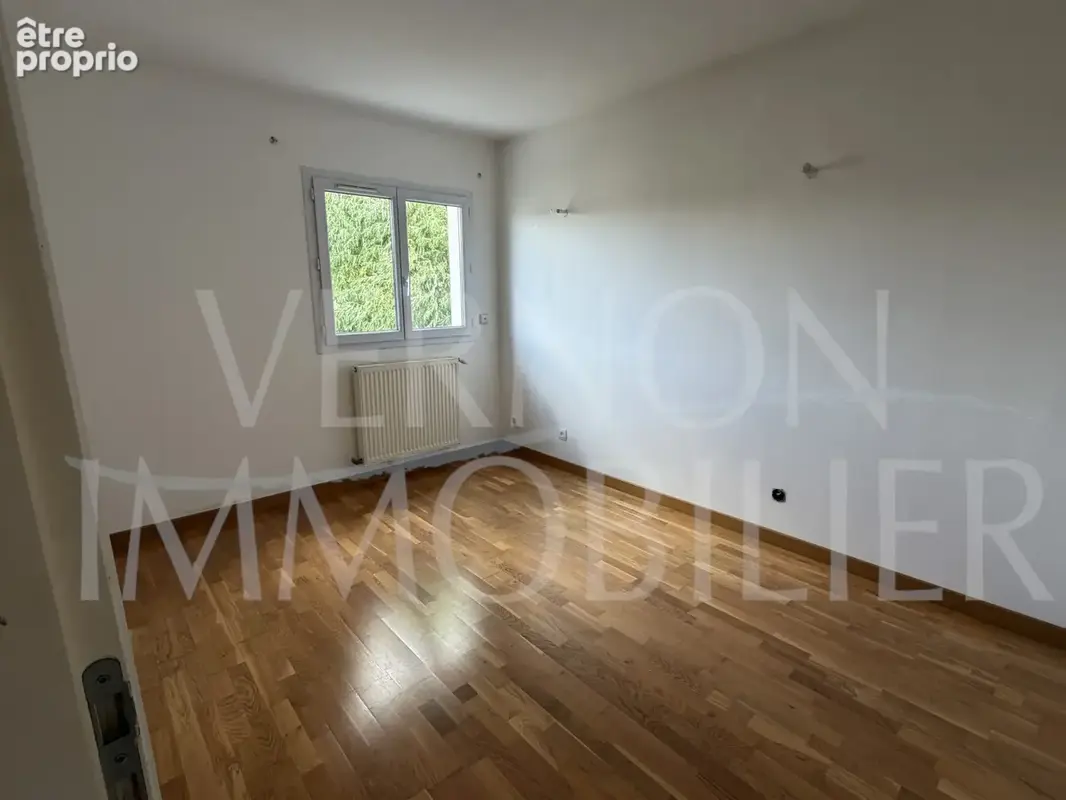 Maison 6 pièces 178 m² à vendre à Vernon (27200) - photo 9