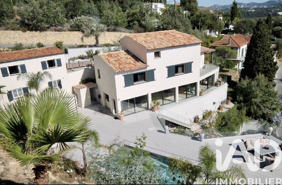 Photo 1 - Maison à MANDELIEU-LA-NAPOULE