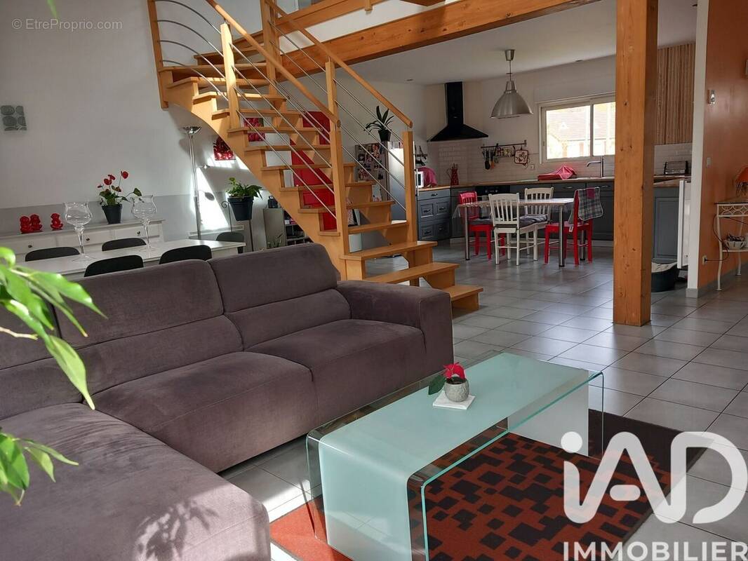 Photo 1 - Maison à SAINT-MARS-D'OUTILLE
