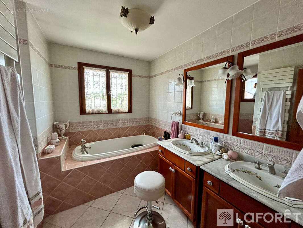 Maison à GUJAN-MESTRAS