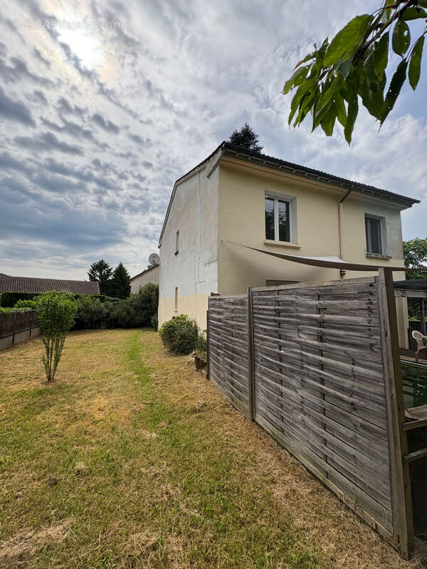 Maison à PRAYSSAC