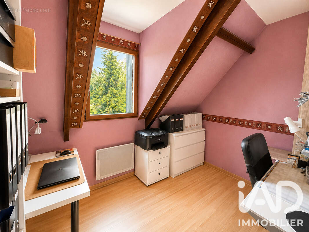 Maison 115 m² à Sainte-Genevieve-Des-Bois  - photo 7