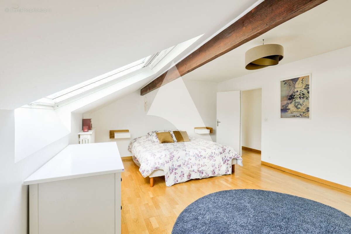 Maison à LA COURNEUVE