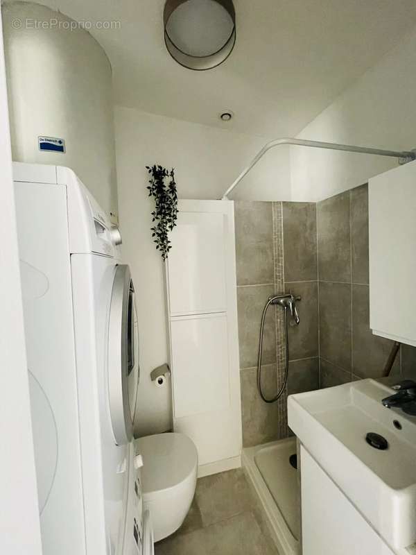 Appartement à CONTES