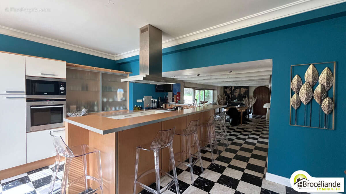 Maison à SAINT-GILLES