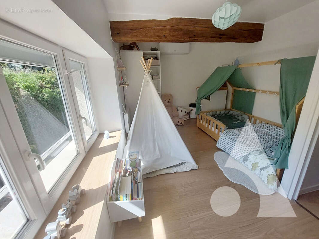 Maison à CREPY-EN-VALOIS