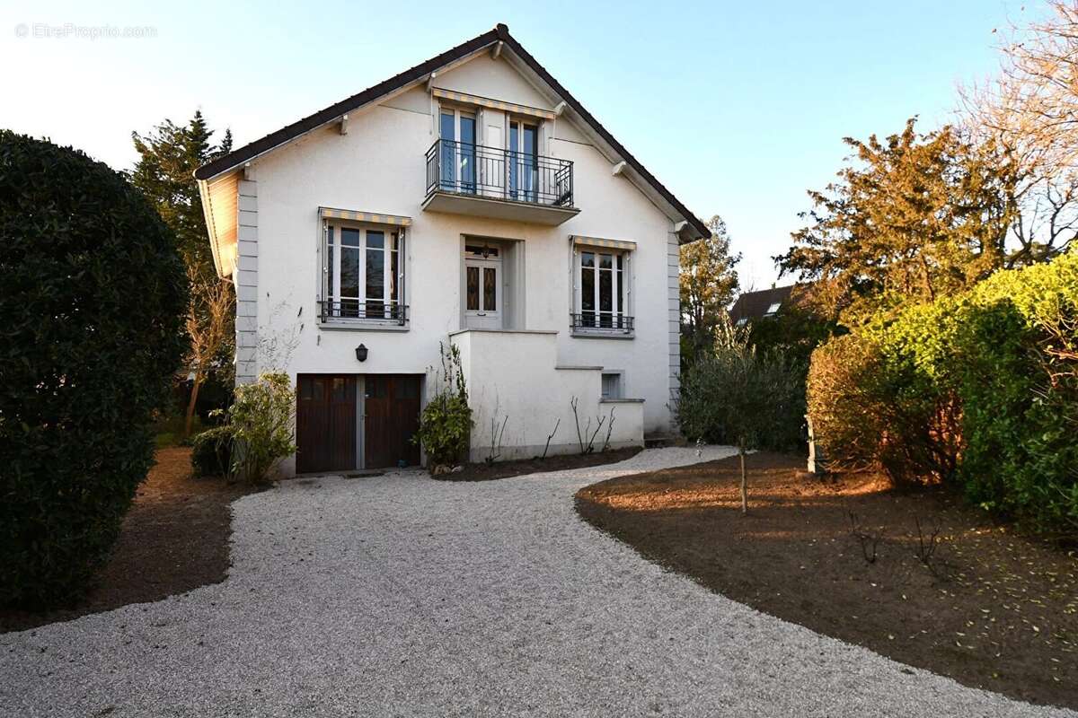 Maison à LE VESINET