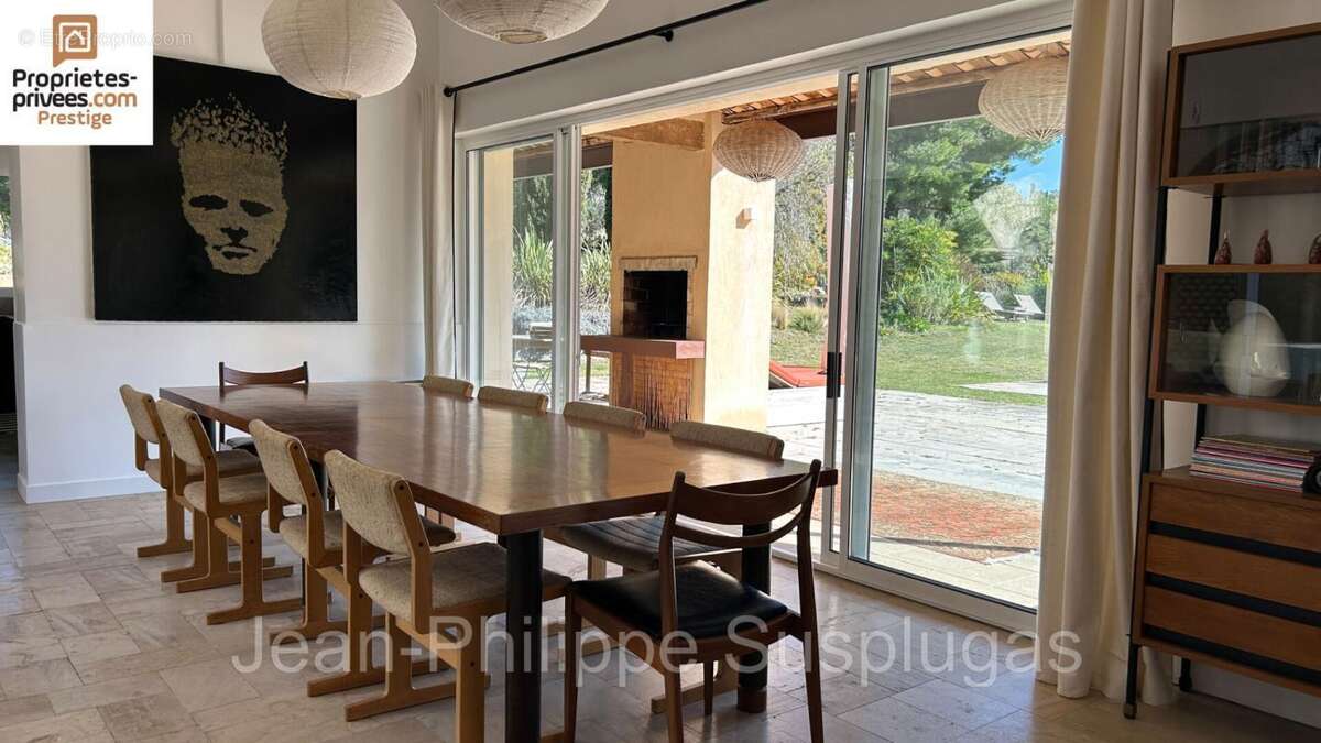 Maison à SAINT-CYR-SUR-MER