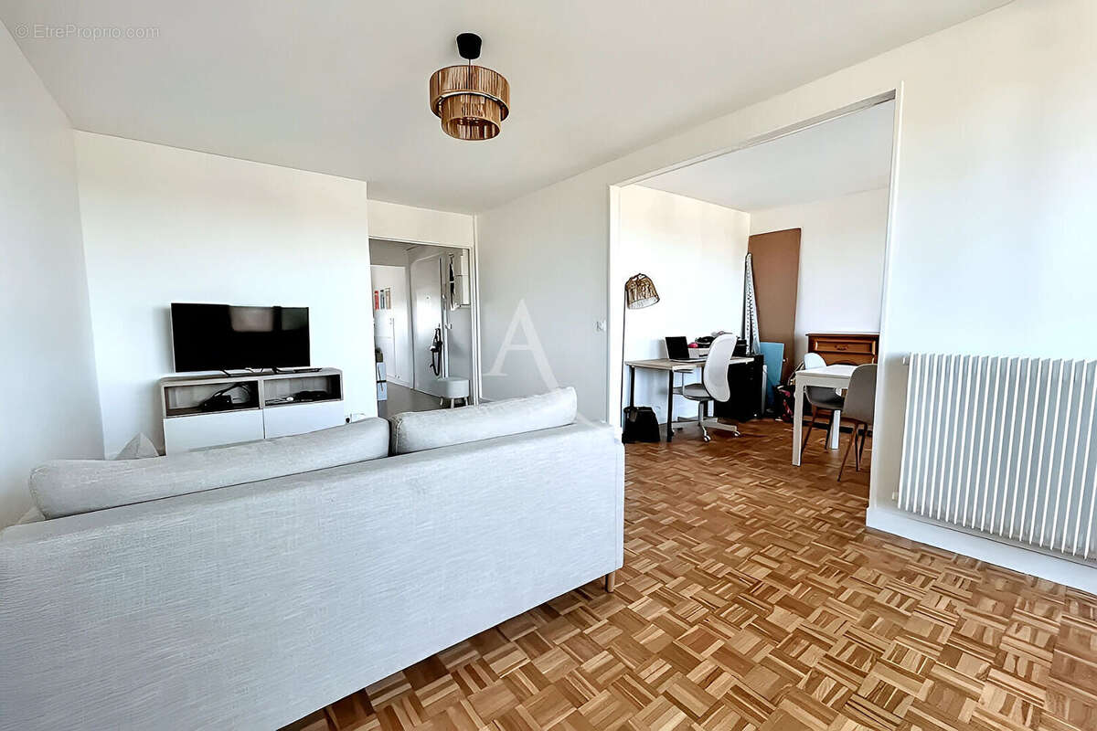 Appartement à VITRY-SUR-SEINE