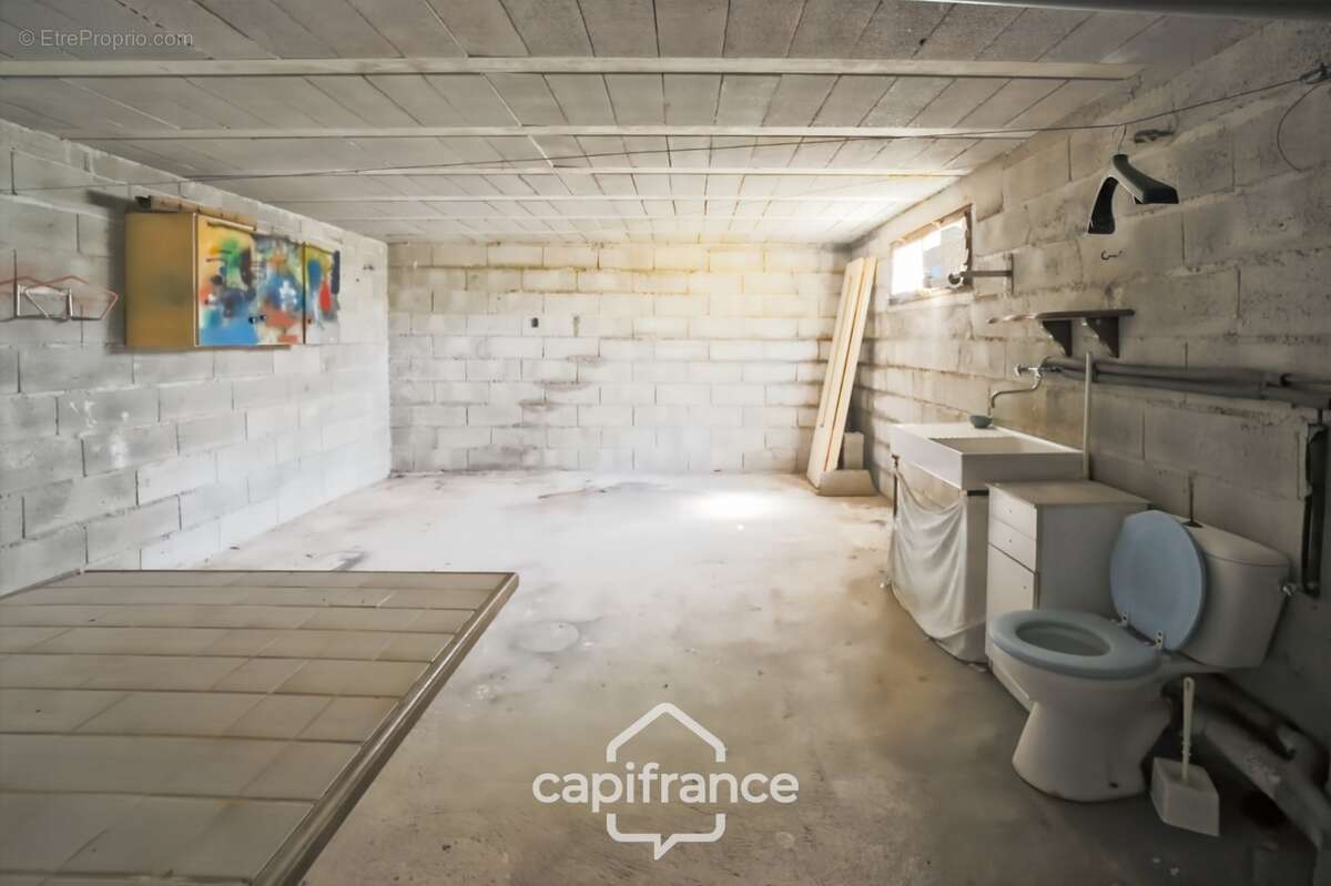 Maison sur sous-sol complet à rénover à Beaufort (39190), idéal premier achat ou investissement - photo 12