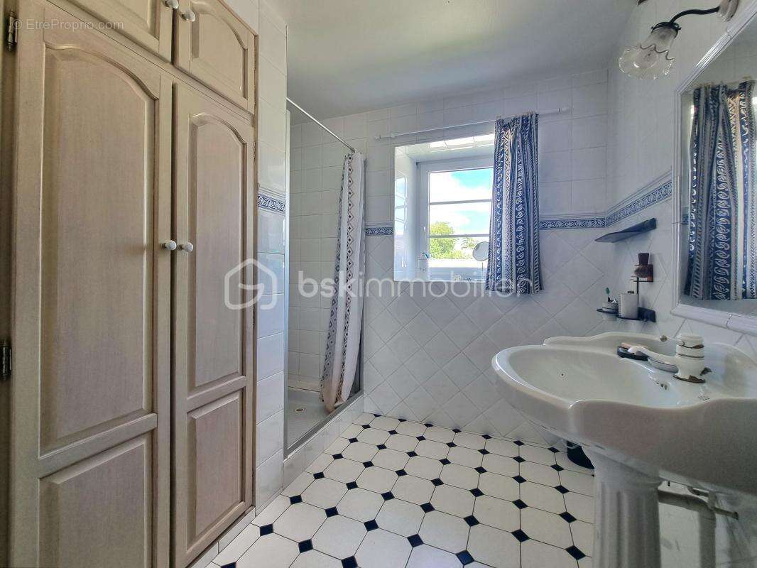 Ensemble de trois habitations ! - photo 11