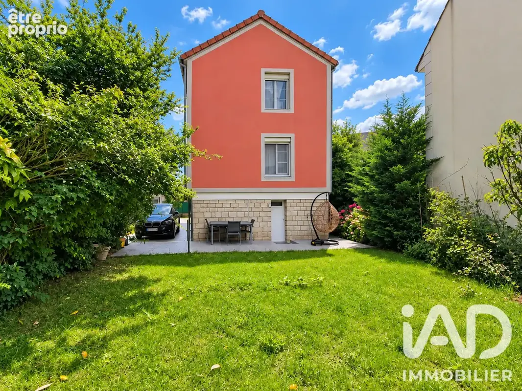 Photo 1 - Maison à VILLIERS-SUR-MARNE