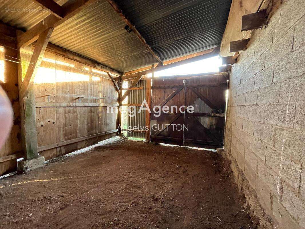 Maison à FRESNAY-SUR-SARTHE