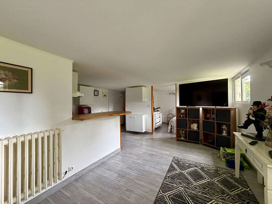 Maison à LES BREVIAIRES