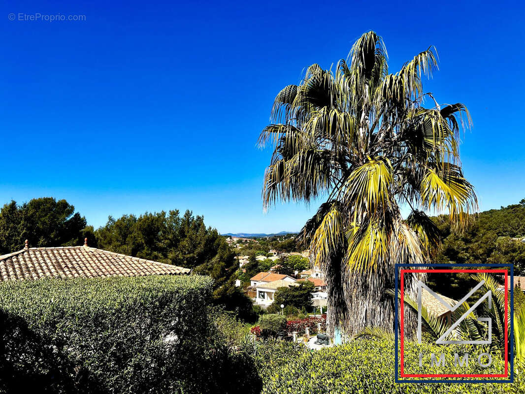 Maison à SIX-FOURS-LES-PLAGES