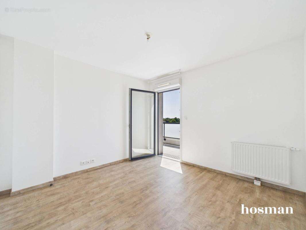 Ravissant appartement T3 de 63,67 m2 au dernier étage, terrasse de 31 m2, 2 places de stationnement et cave - Quartier La Grammo - photo 17