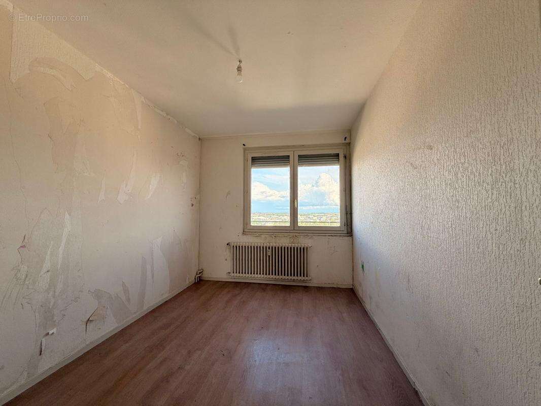 T5 de 102 m² avec balcon – 4 chambres – Dernier étage - photo 11