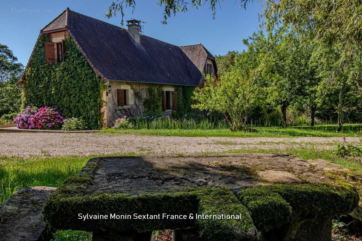 Maison à EXCIDEUIL