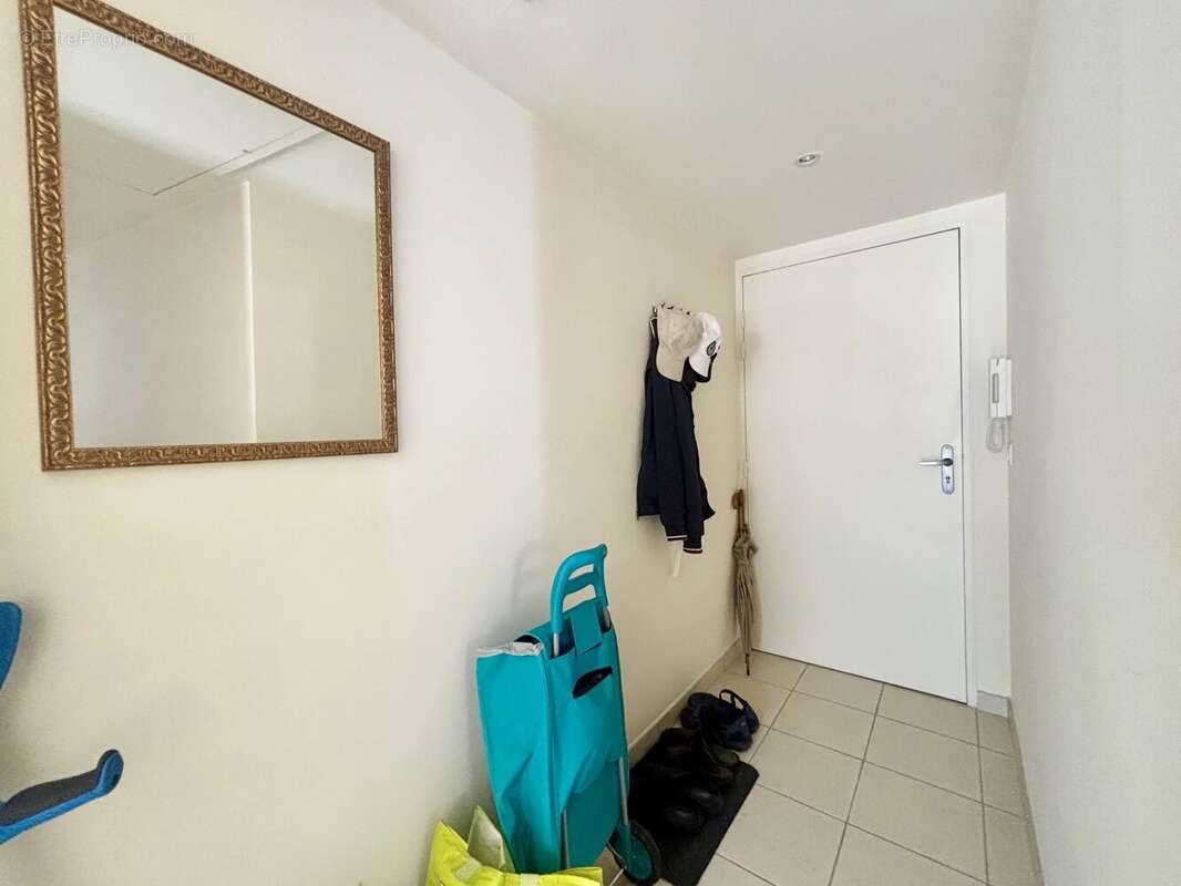 Coquet T2 de 36m2 proche de Monaco- Vue mer panoramique et Garage - photo 6
