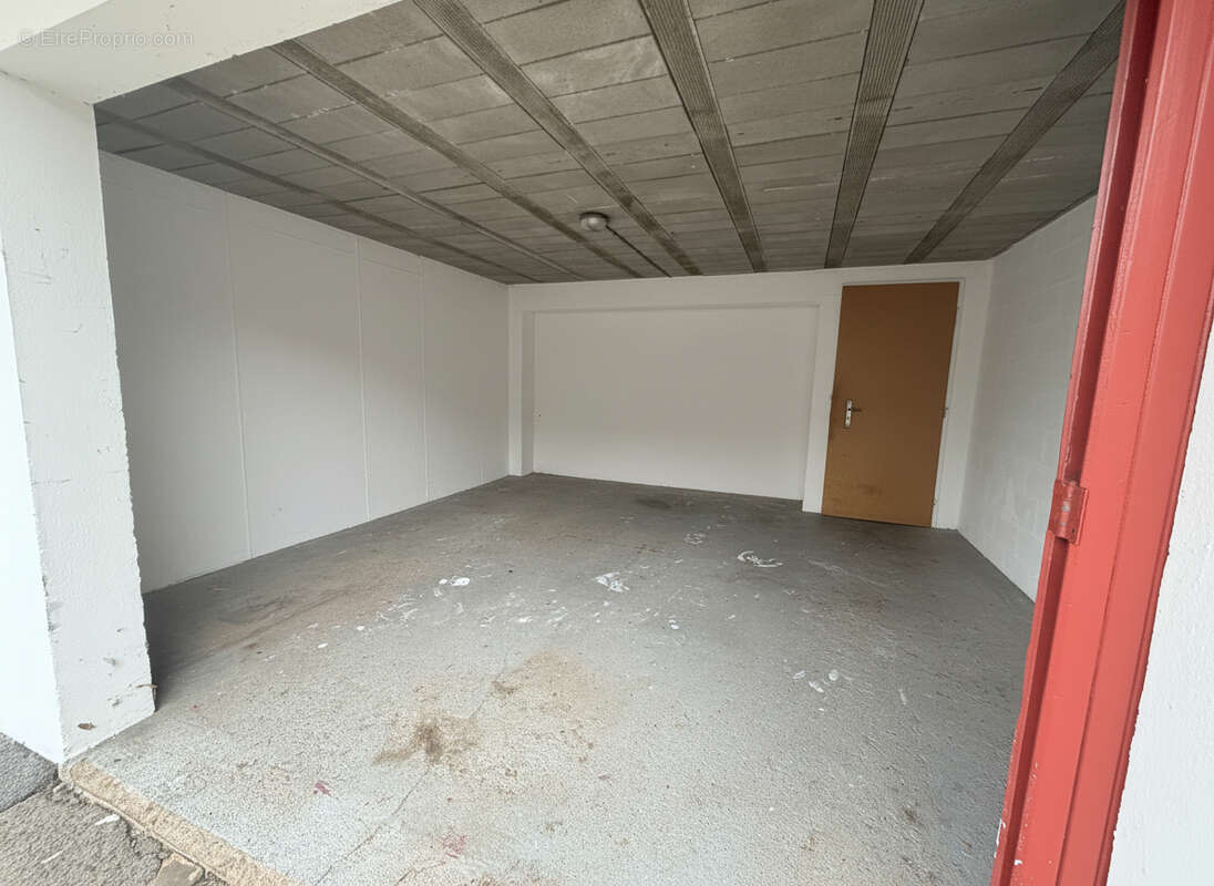 Hendaye- Bel appartement  T4 avec terrasse, garage fermé et cave - photo 16
