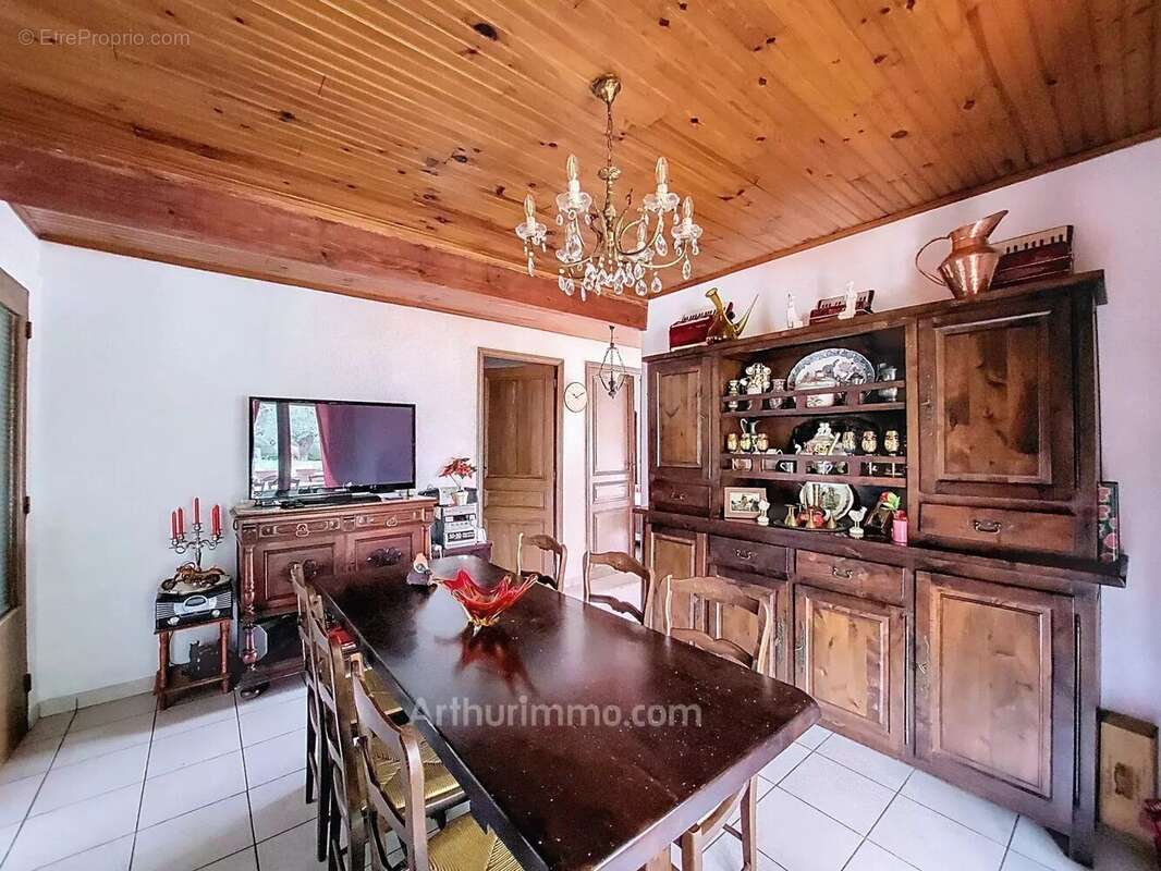 Maison à MOUANS-SARTOUX