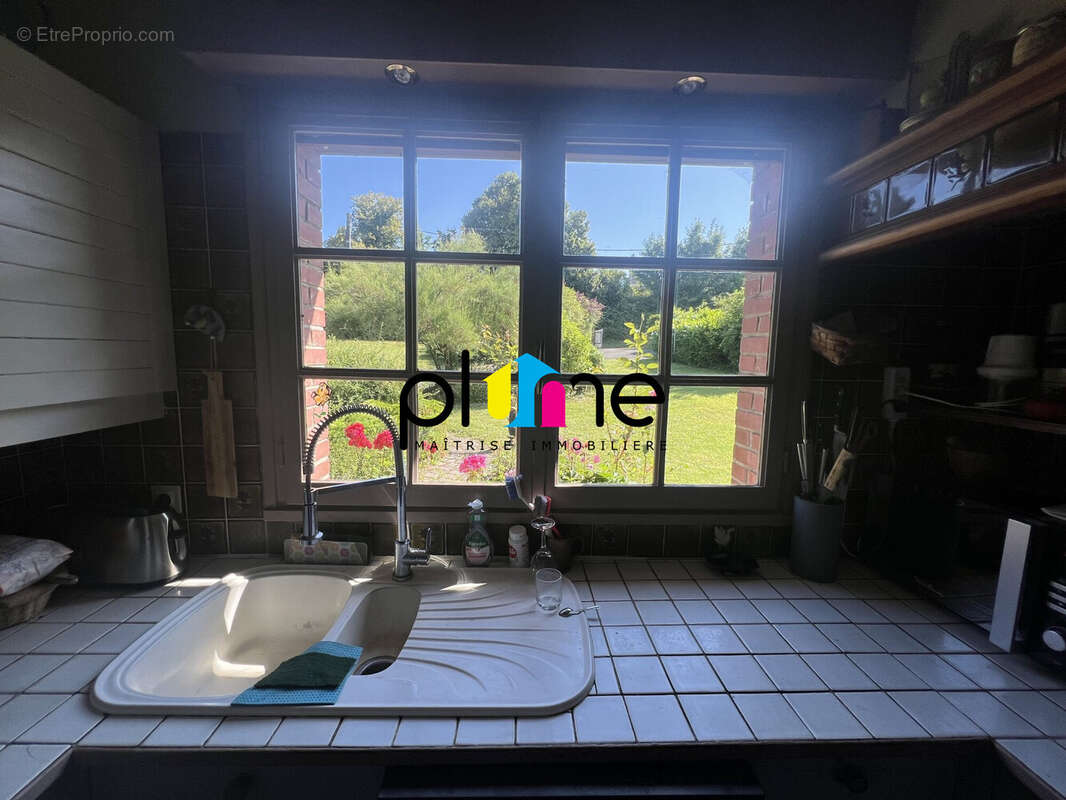 Maison à MONT-SAINT-ELOI