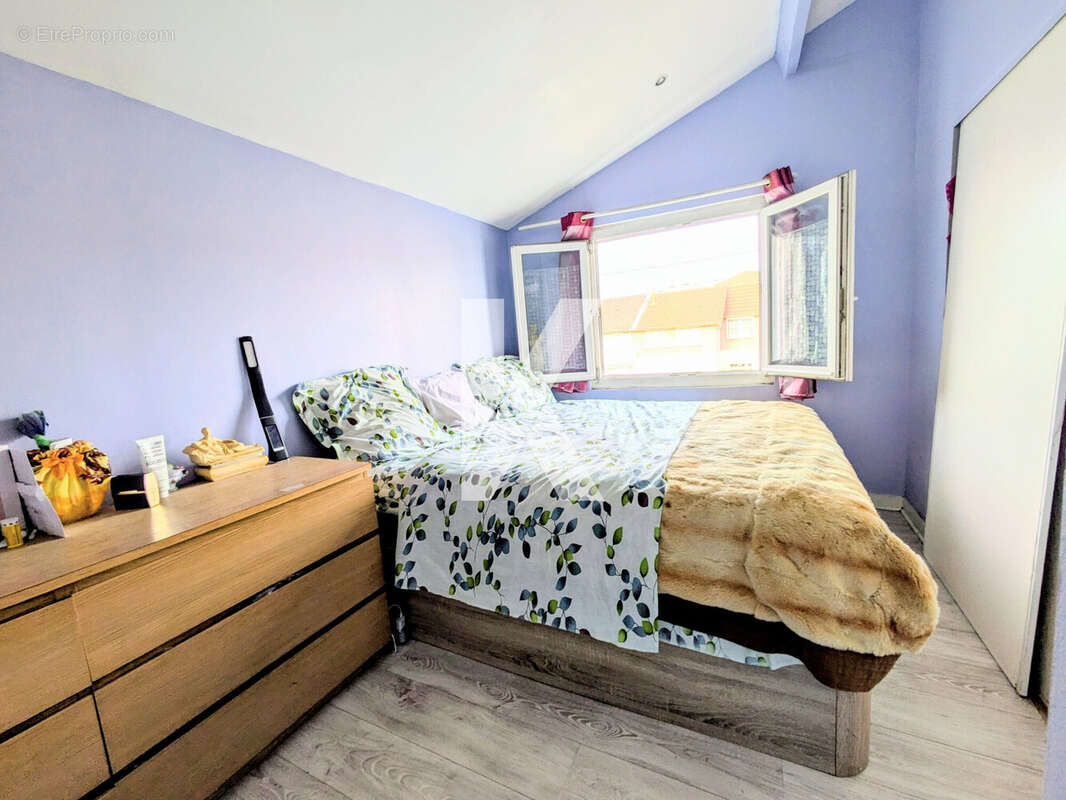 chambre 2 - Maison à ARGENTEUIL