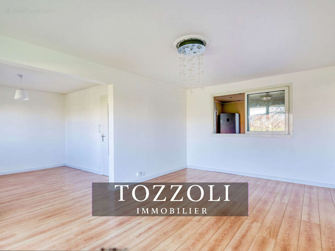 Maison à LA VERPILLIERE