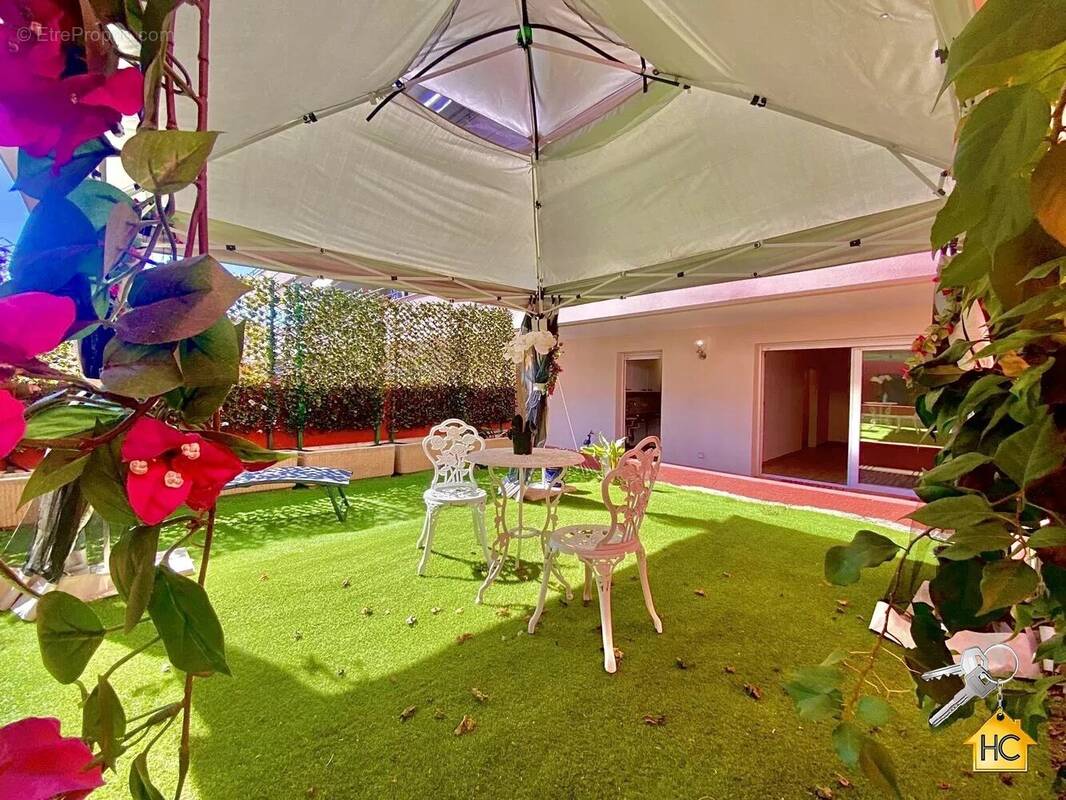 Appartement à MANDELIEU-LA-NAPOULE