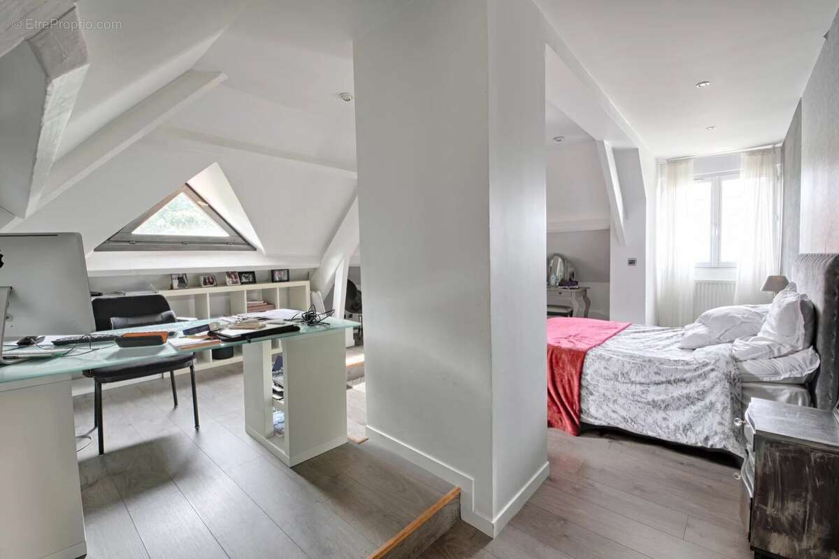 Maison à SAINT-MAUR-DES-FOSSES