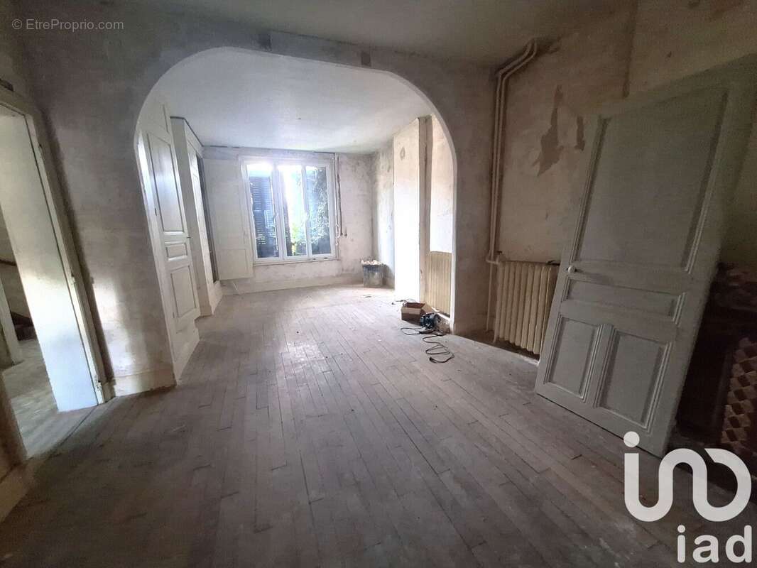 Photo 6 - Maison à VOUZIERS