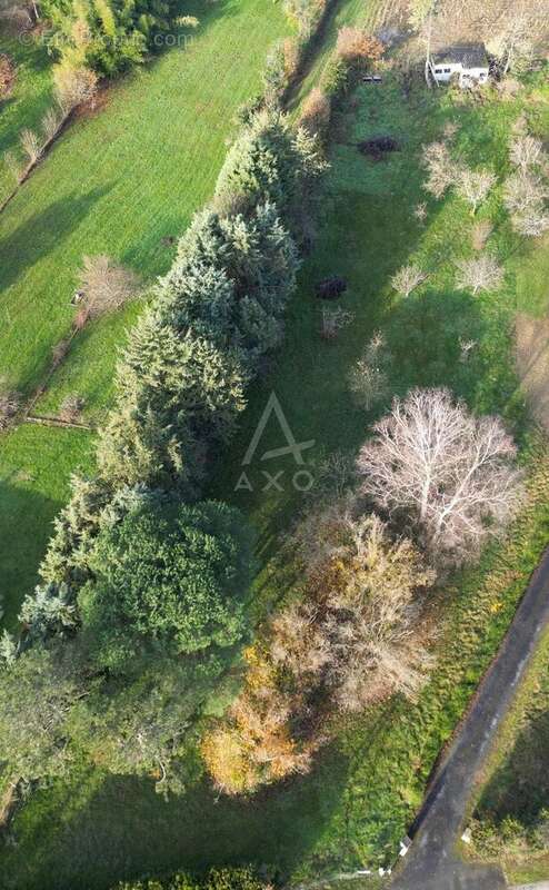 Terrain à MIGNALOUX-BEAUVOIR