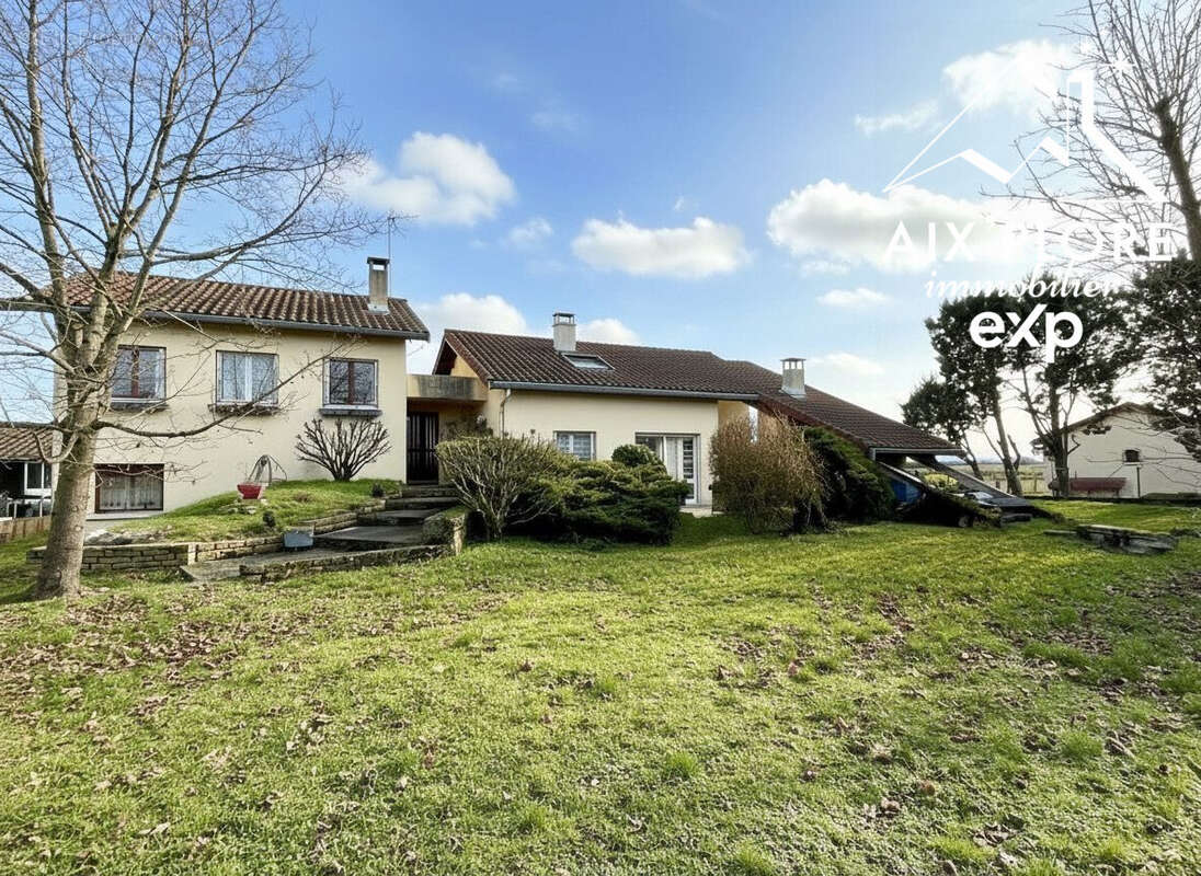 Maison à MEXIMIEUX