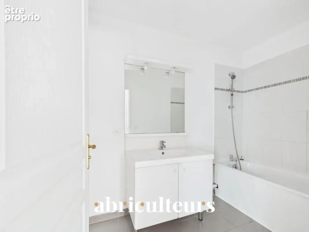 Coup de Cœur Assuré : Superbe T2 de Caractère,  Rénové au Charme de l’Ancien en vente à Survilliers (95470) - photo 14