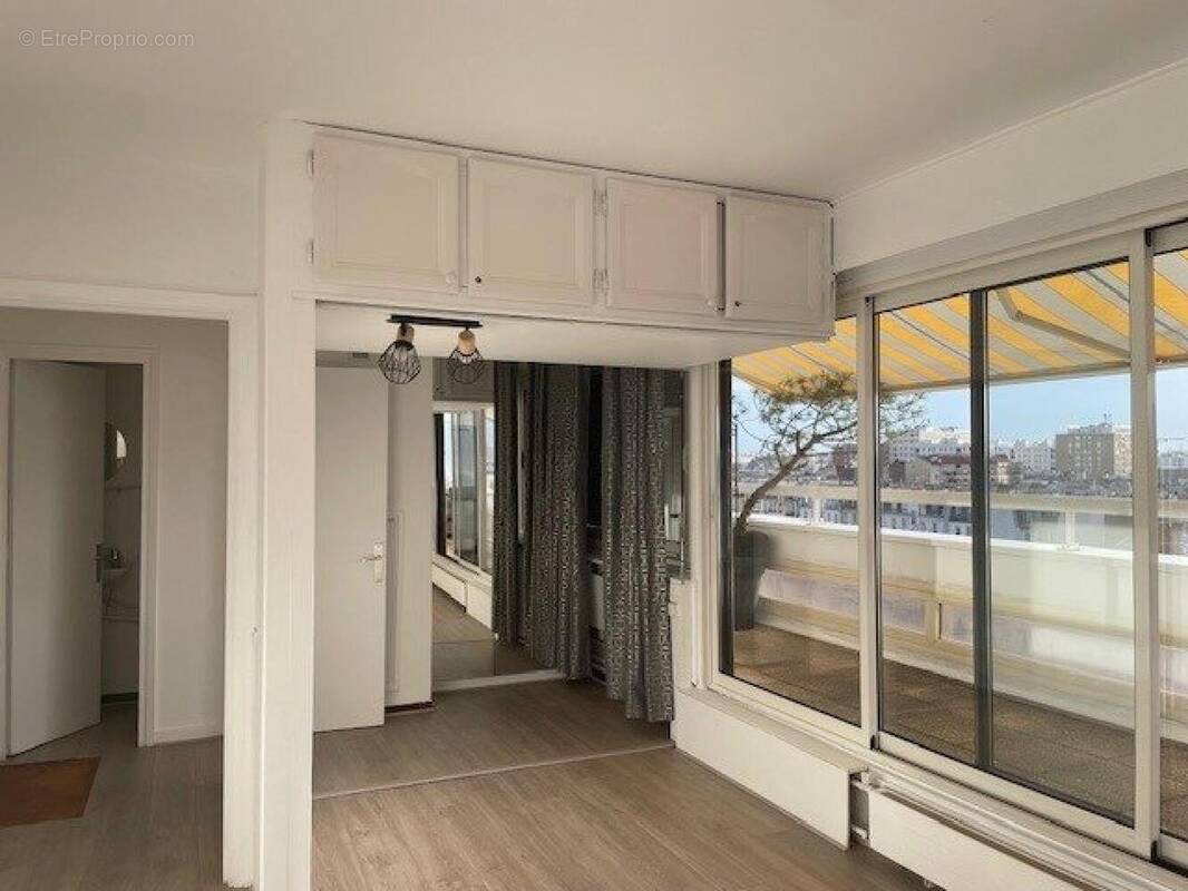 Photo 1 - Appartement à PARIS-14E